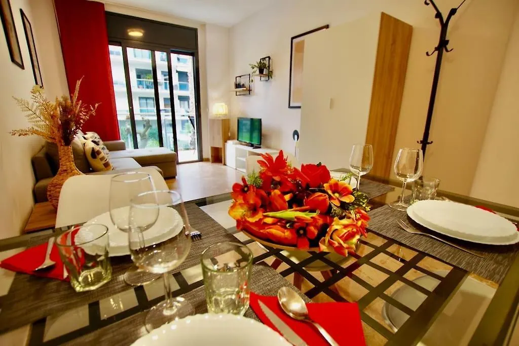 V&V Lloret-Apartamento Fenals Exclusivo Apartamento Para 6Pax Totalmente Renovado Con Piscina, Gimnasio, Parking Y Area Infantil 滨海略雷特 公寓