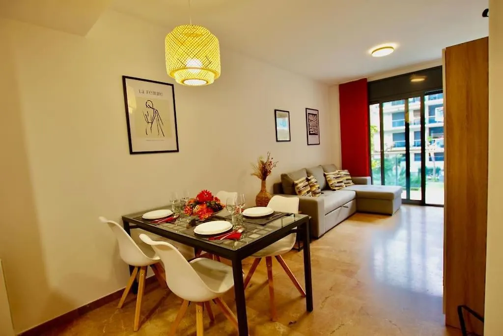 V&V Lloret-Apartamento Fenals Exclusivo Apartamento Para 6Pax Totalmente Renovado Con Piscina, Gimnasio, Parking Y Area Infantil 滨海略雷特