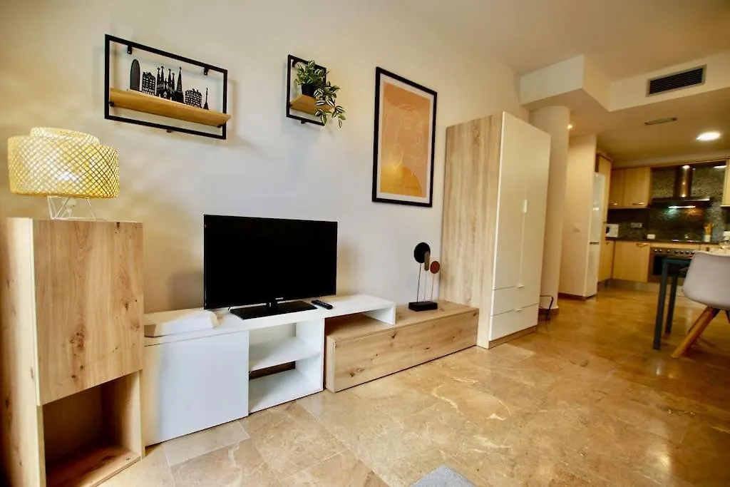 Apartment V&V Lloret-Apartamento Fenals Exclusivo Apartamento Para 6Pax Totalmente Renovado Con Piscina, Gimnasio, Parking Y Area Infantil Lloret de Mar