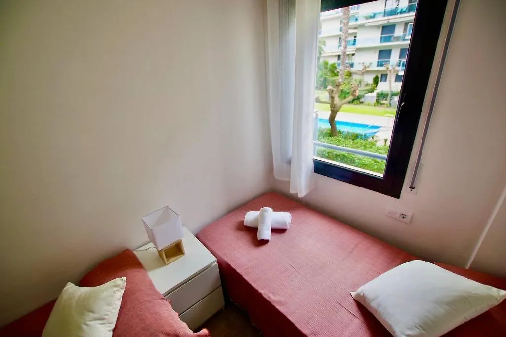 Apartment V&V Lloret-Apartamento Fenals Exclusivo Apartamento Para 6Pax Totalmente Renovado Con Piscina, Gimnasio, Parking Y Area Infantil Lloret de Mar