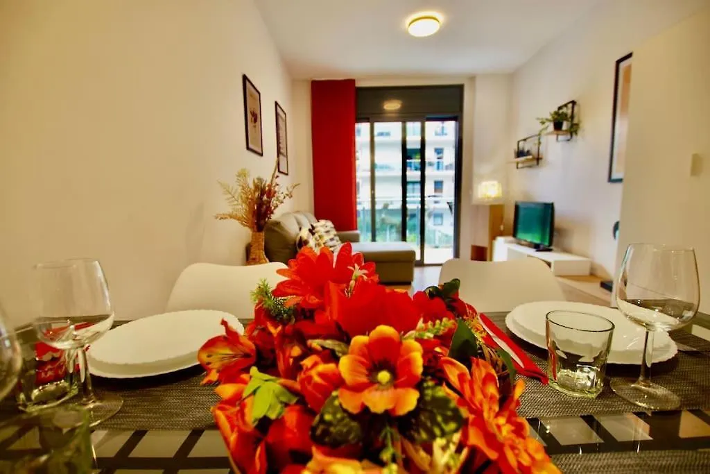 Apartment V&V Lloret-Apartamento Fenals Exclusivo Apartamento Para 6Pax Totalmente Renovado Con Piscina, Gimnasio, Parking Y Area Infantil Lloret de Mar