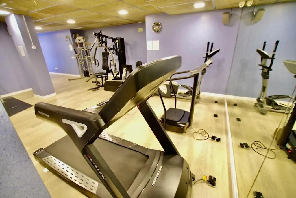 V&V Lloret-Apartamento Fenals Exclusivo Apartamento Para 6Pax Totalmente Renovado Con Piscina, Gimnasio, Parking Y Area Infantil Lloret de Mar 0*,  Spain